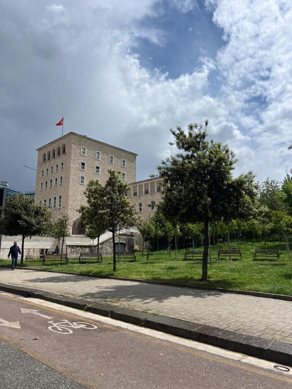 Cozy Flat Near Air Albania Stadium 1 * Tirana